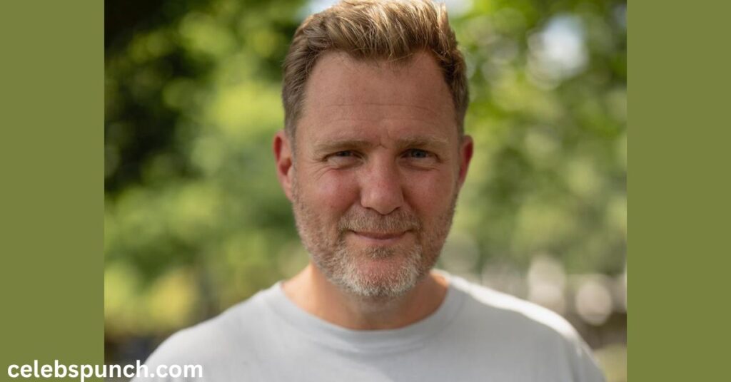 Simon Squibb established Nest
