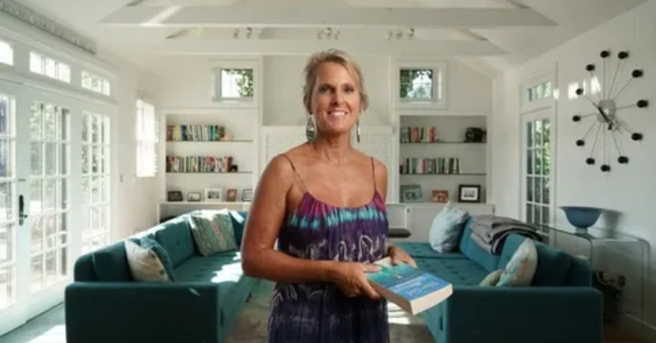 Elin Hilderbrand Net Worth: A Deep Dive Into Her Wealth and Success